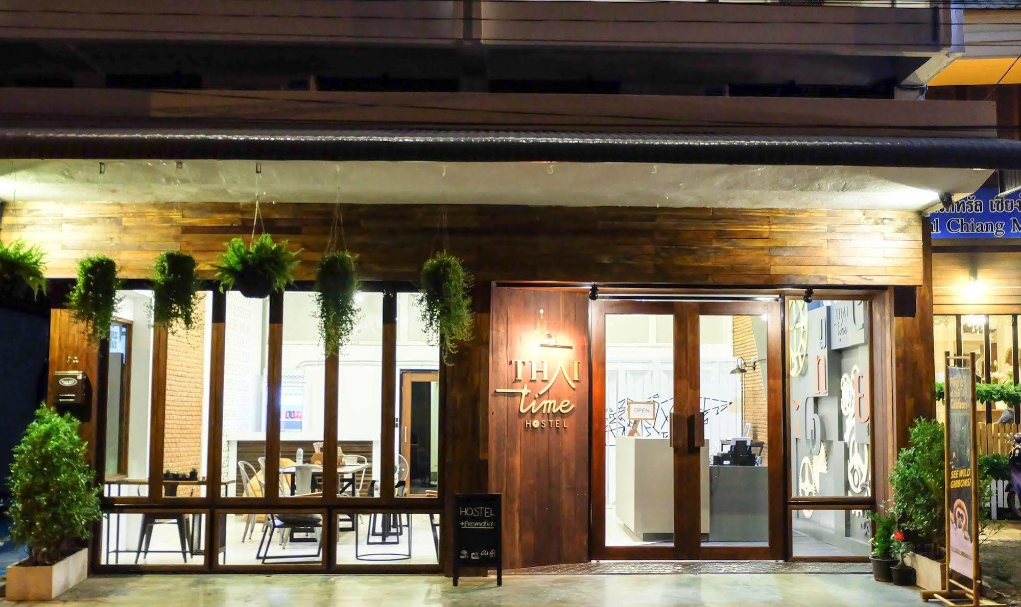 Thai Time Hostel Chiang Mai Exterior photo