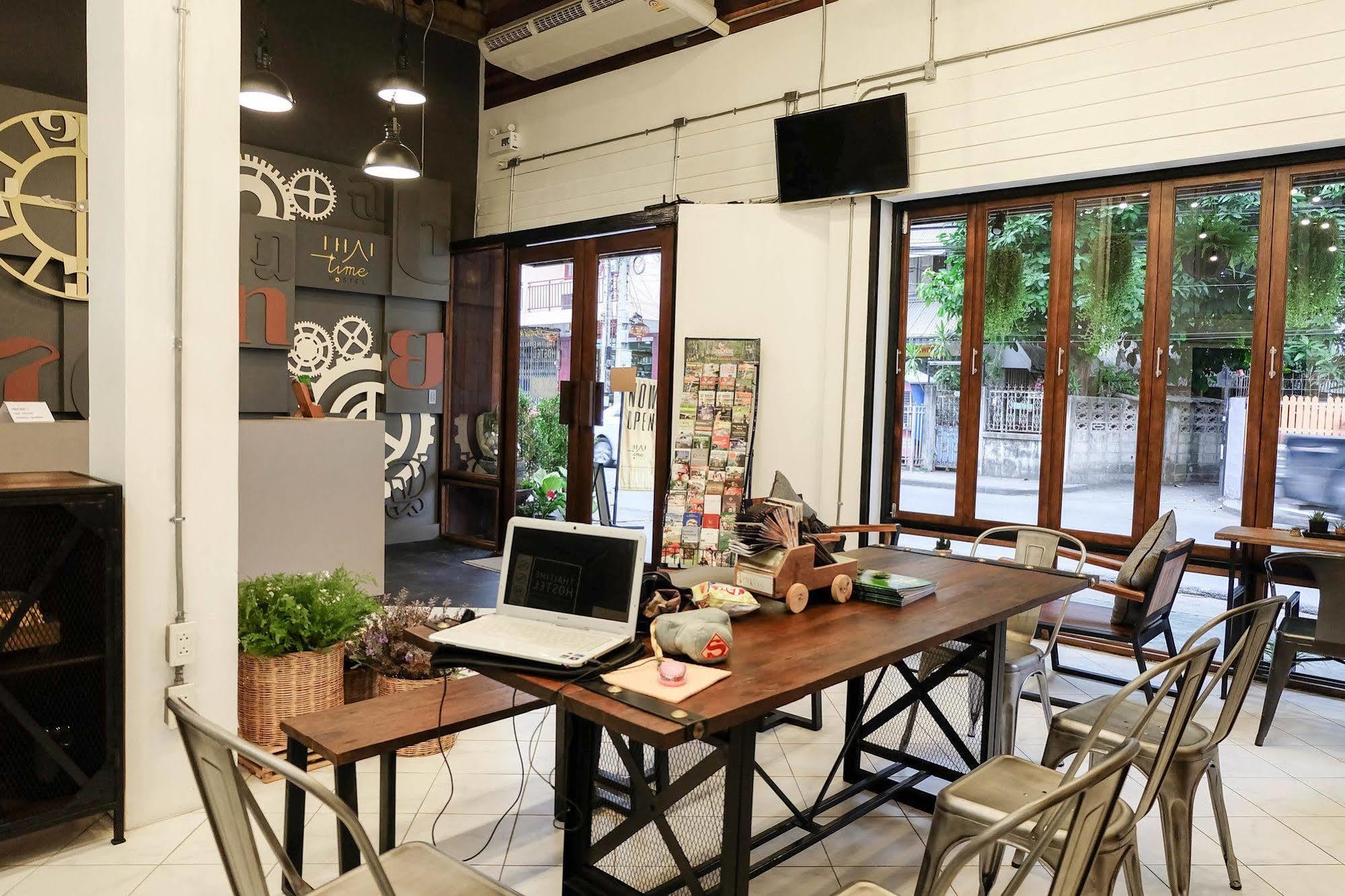 Thai Time Hostel Chiang Mai Exterior photo
